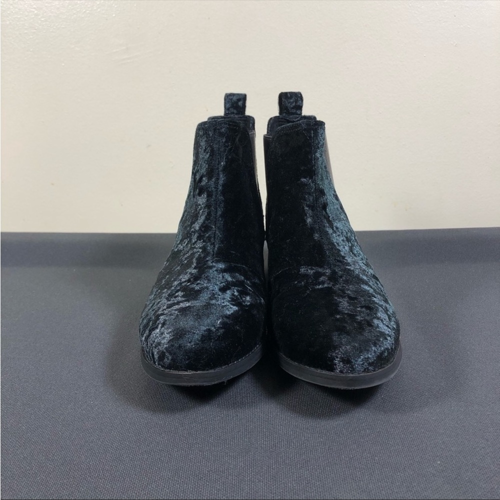 Toms Ankle Shoe 9.5 boot velvet velour EUC - Picture 2 of 6